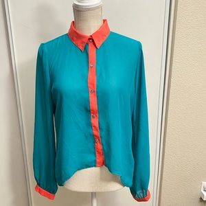 MUST HAVE sheer shirt size L